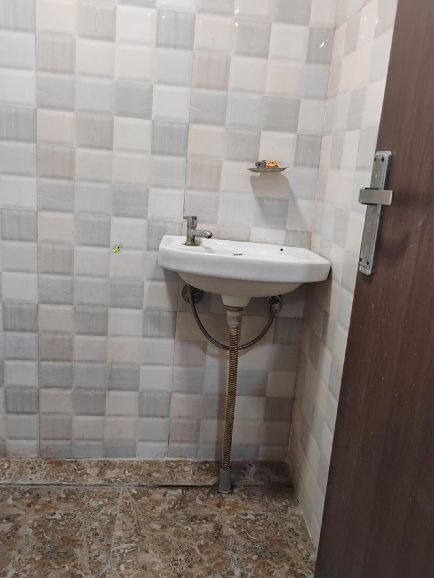 Shree Ji Hotel Greater Noida Eksteriør billede