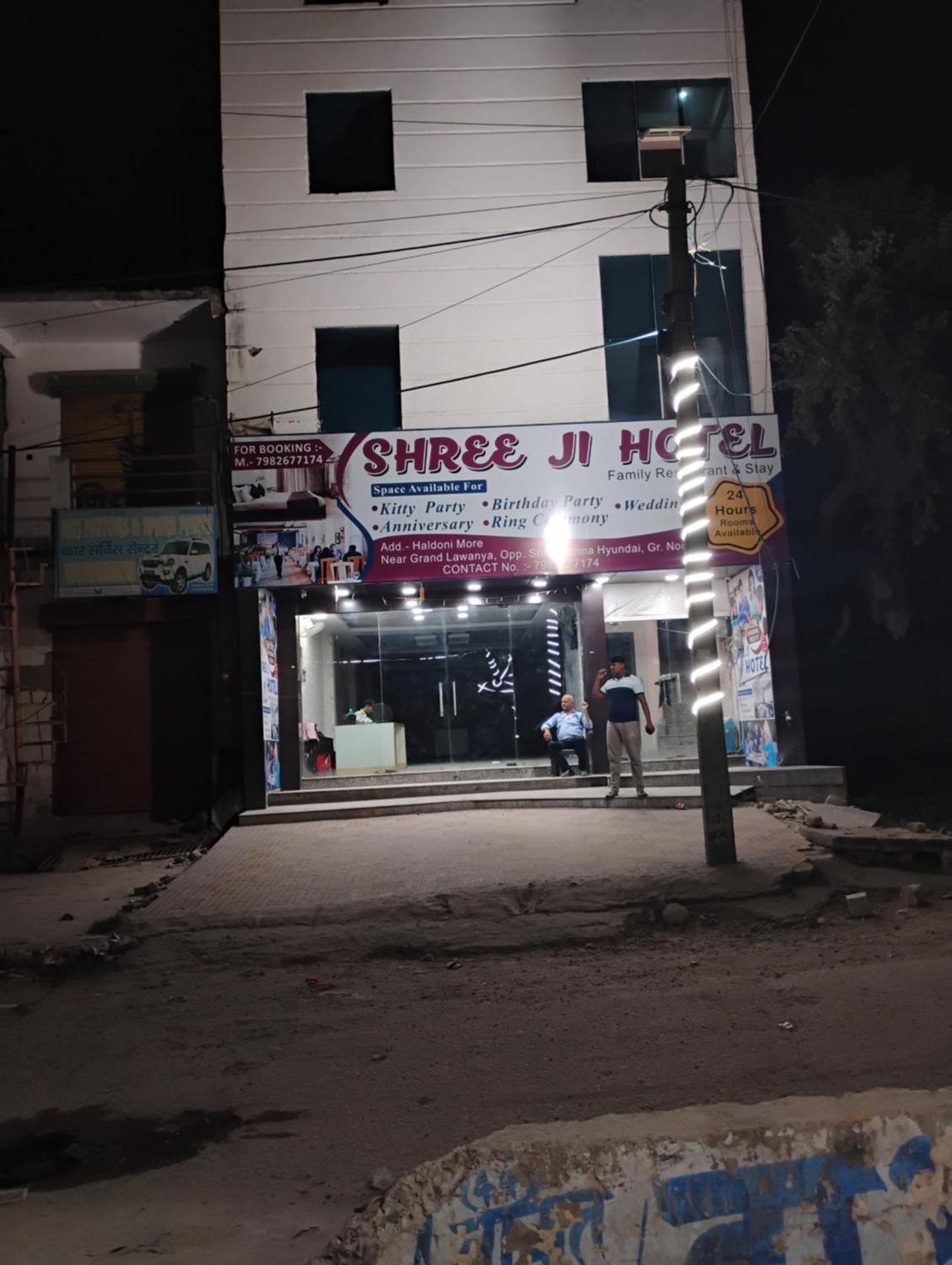 Shree Ji Hotel Greater Noida Eksteriør billede